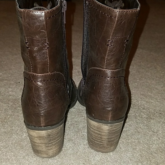 7.5 brown booties - Picture 3 of 3